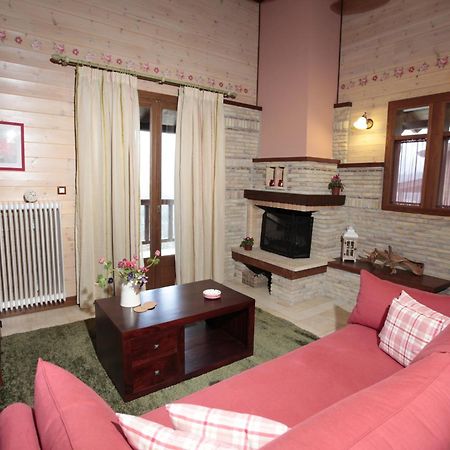 Appartamento Efharis Filoxenon Feneos Esterno foto