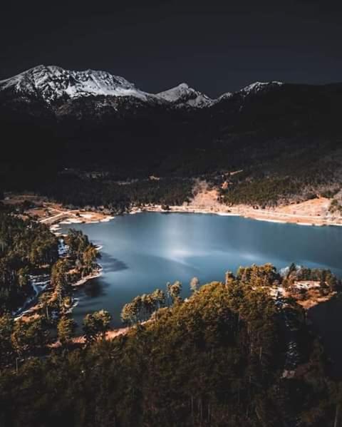 Appartamento Efharis Filoxenon Feneos Esterno foto