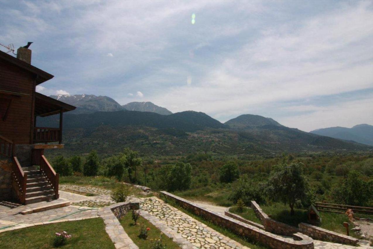 Appartamento Efharis Filoxenon Feneos Esterno foto
