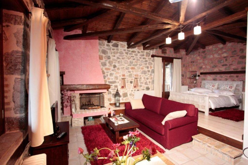Appartamento Efharis Filoxenon Feneos Camera foto